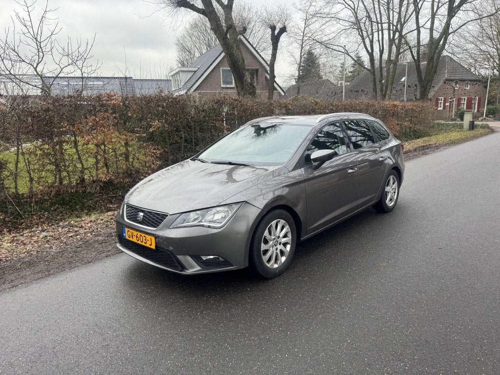 SEAT Leon ST 1.6 TDI Style EURO 6 (bj 2015), Auto's, Voorwielaandrijving, Stof, Gebruikt, 4 cilinders