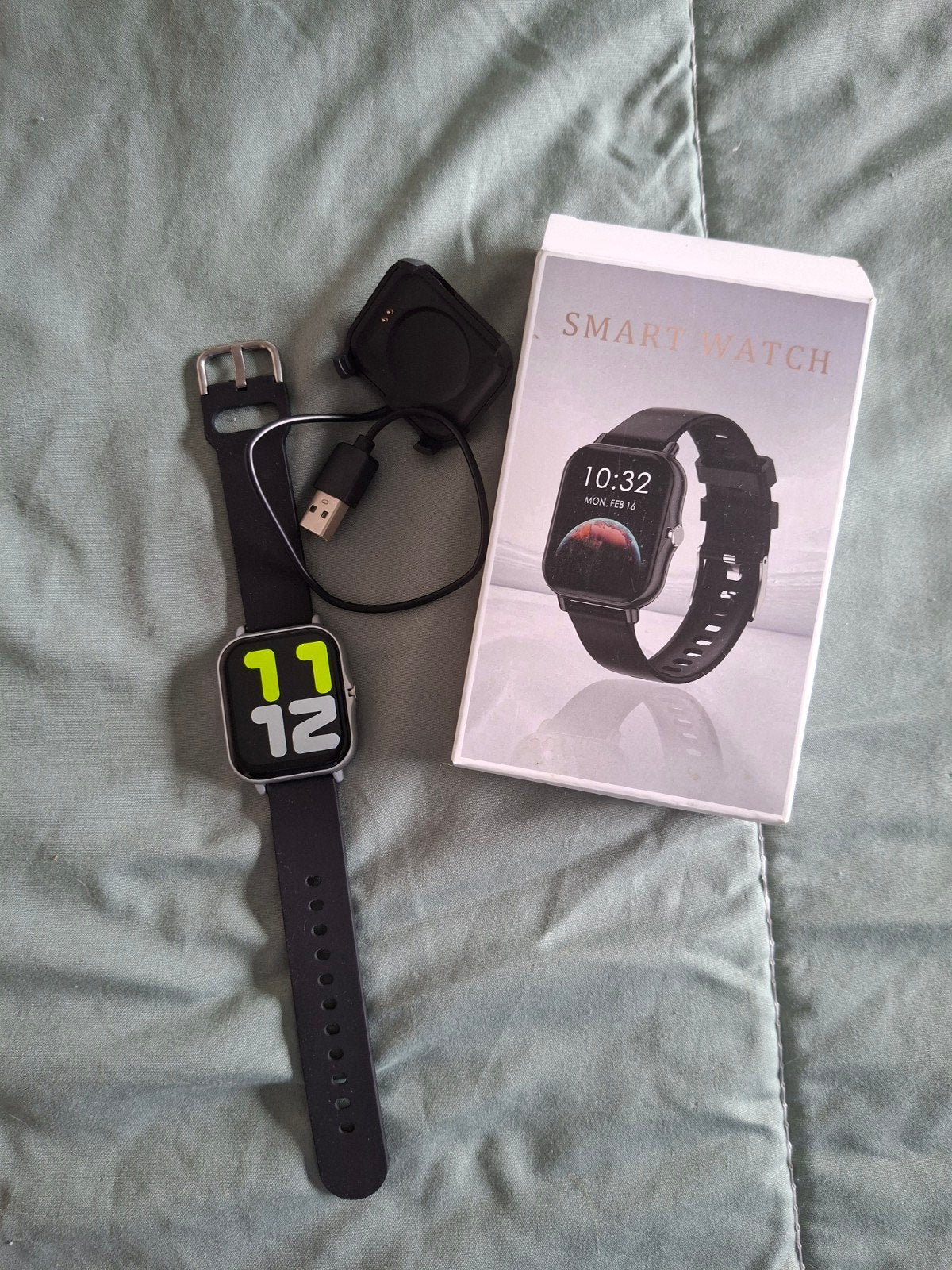 Smartwatch met hartslagmeter en stappenteller, Ophalen, Stappen, Zo goed als nieuw, Zwart