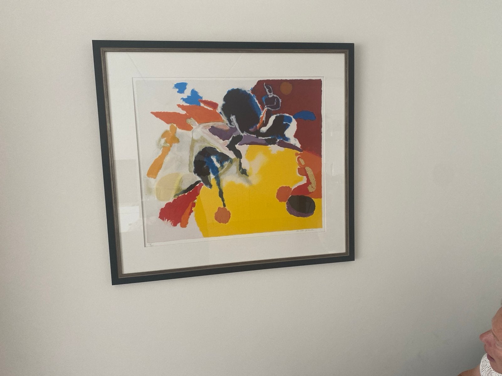 Abstracte  schilderij met lijst, Ophalen