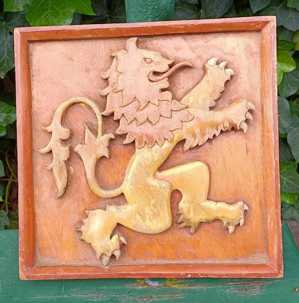 ANTIEK HOUTSNIJWERK koninklijke heraldische leeuw, Antiek en Kunst, Houtsnijwerk, Ophalen of Verzenden, Zoogdier, 20 - 50 cm