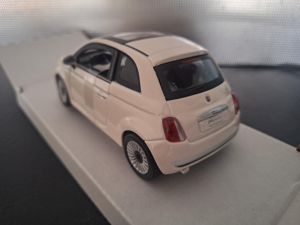 Fiat 500 2007 Schaal 1:24, Auto, Burago, Burago, Nieuw