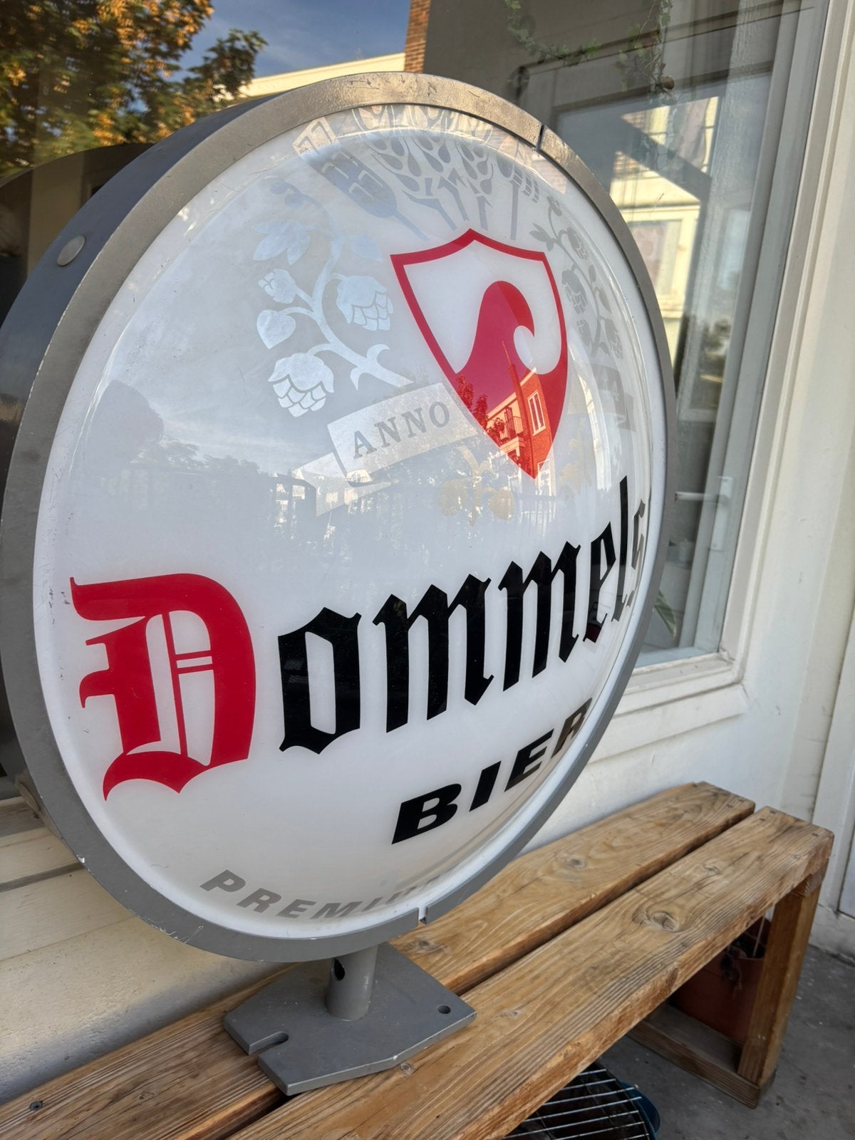 Dommelsch bier uithangbord, Ophalen, Gebruikt