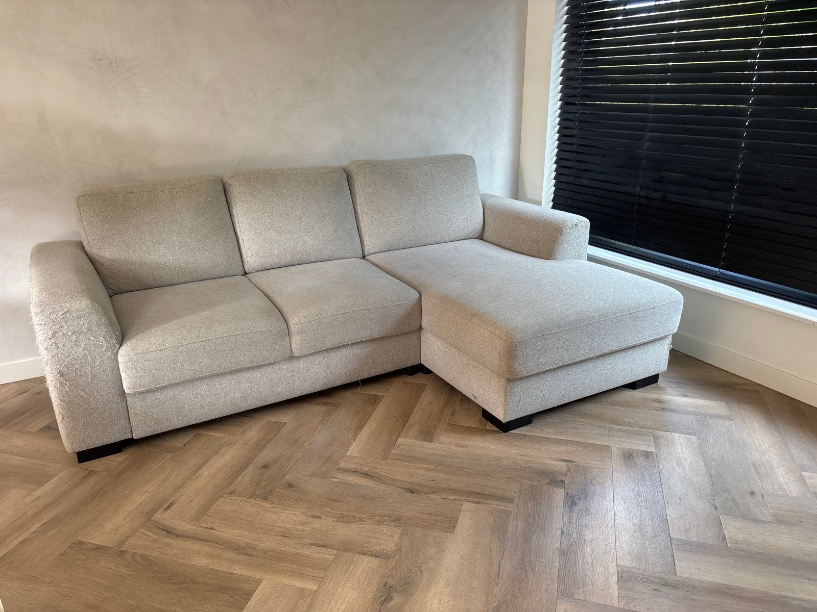 GRATIS afhalen! Hoekbank met schade door katten, Huis en Inrichting, Banken | Bankstellen, Ophalen, Gebruikt, 100 tot 125 cm, Hoekbank