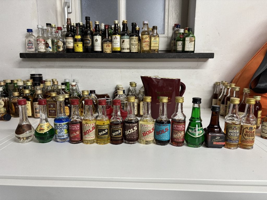 Lot van 15 Bols likeuren incl Asterix, Ophalen of Verzenden, Gebruikt, Overige typen