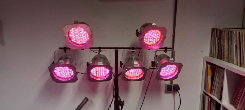 6 x par 56 LED lichtsetje eventueel met lichtstatief, Muziek en Instrumenten, Licht en Laser, Ophalen, Gebruikt, Licht, Geluidgestuurd