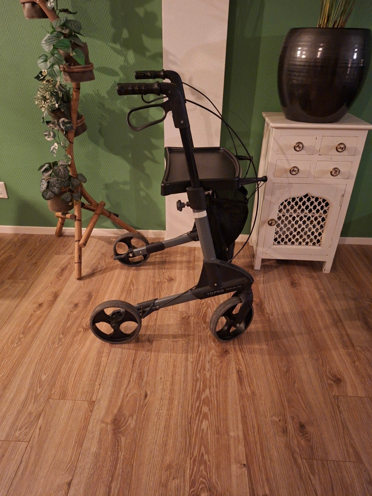 zeer nette topro troja maat M rollator met mandje & dienblad, Ophalen