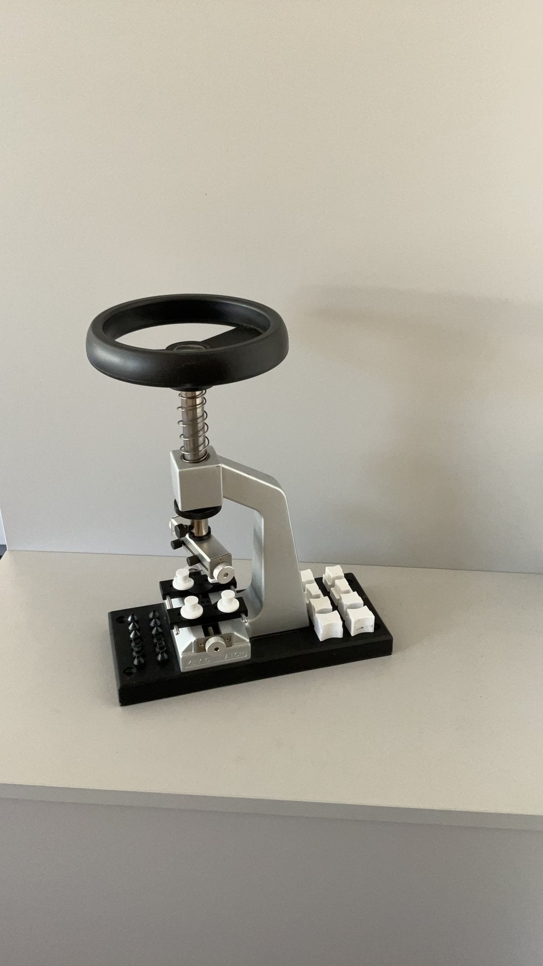 Kastenopener voor de horlogemaker, Antiek en Kunst, Ophalen