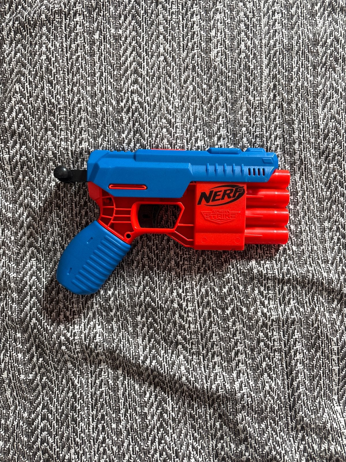 Nerf alpha Strike Claw QS-4 Blaster met 4 darts, Ophalen of Verzenden, Zo goed als nieuw, Jongen of Meisje