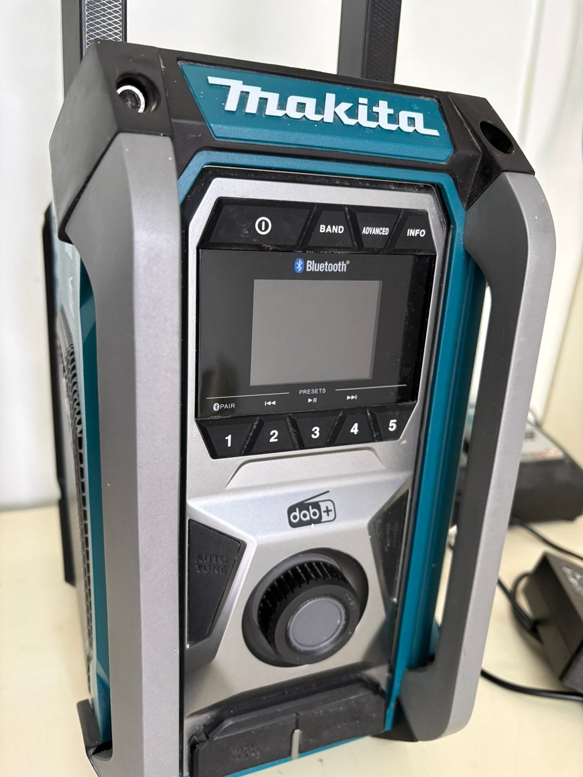 Makita MR007GZ XGT / LXT / CXT  - FM - DAB/DAB+ - Bluetooth, Ophalen, Zo goed als nieuw, Bouwradio
