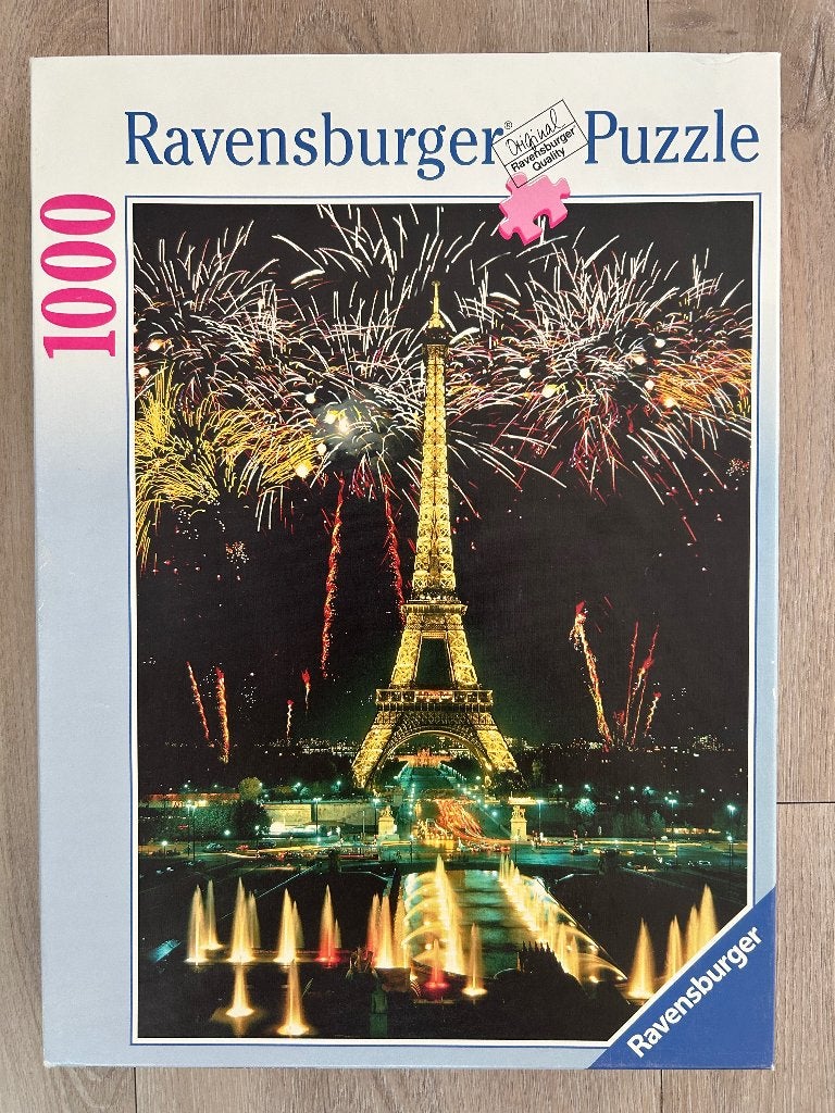 Ravensburger puzzel 1000 stukjes - Eiffeltoren met vuurwerk, Ophalen of Verzenden, 500 t/m 1500 stukjes, Zo goed als nieuw, Legpuzzel