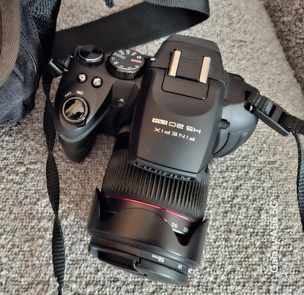 Fuji Finepix HS20 EXR top vakantie camera extra's, Audio, Tv en Foto, Fotocamera's Digitaal, Ophalen, Screenprotector, 16 megapixels