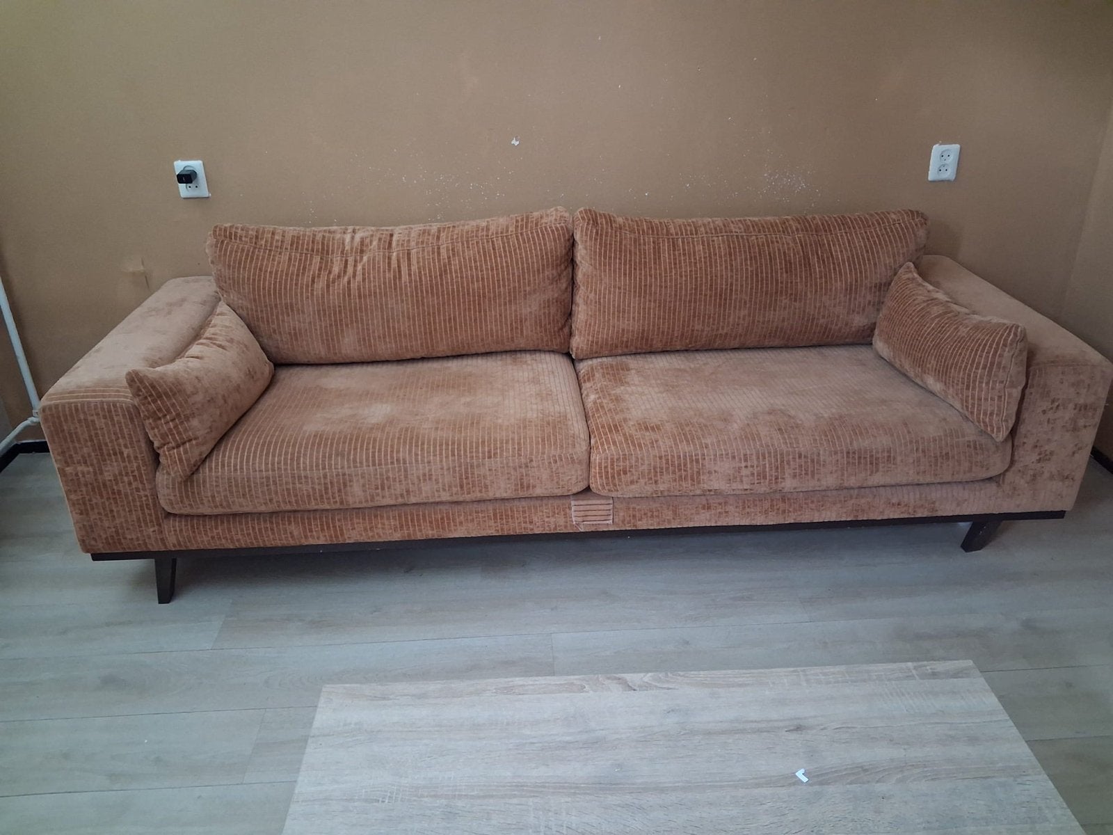 Design bank warm bruin, Gebruikt, Driepersoons, 75 tot 100 cm, Ophalen of Verzenden