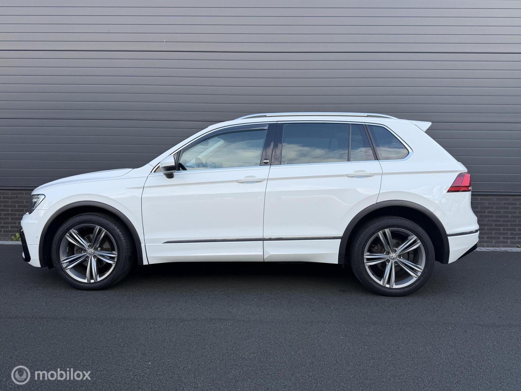 Volkswagen Tiguan 1.4 TSI DSG ACT 4Motion R-Line Sound editi, Automaat, Gebruikt, Huisgarantie, 4 cilinders