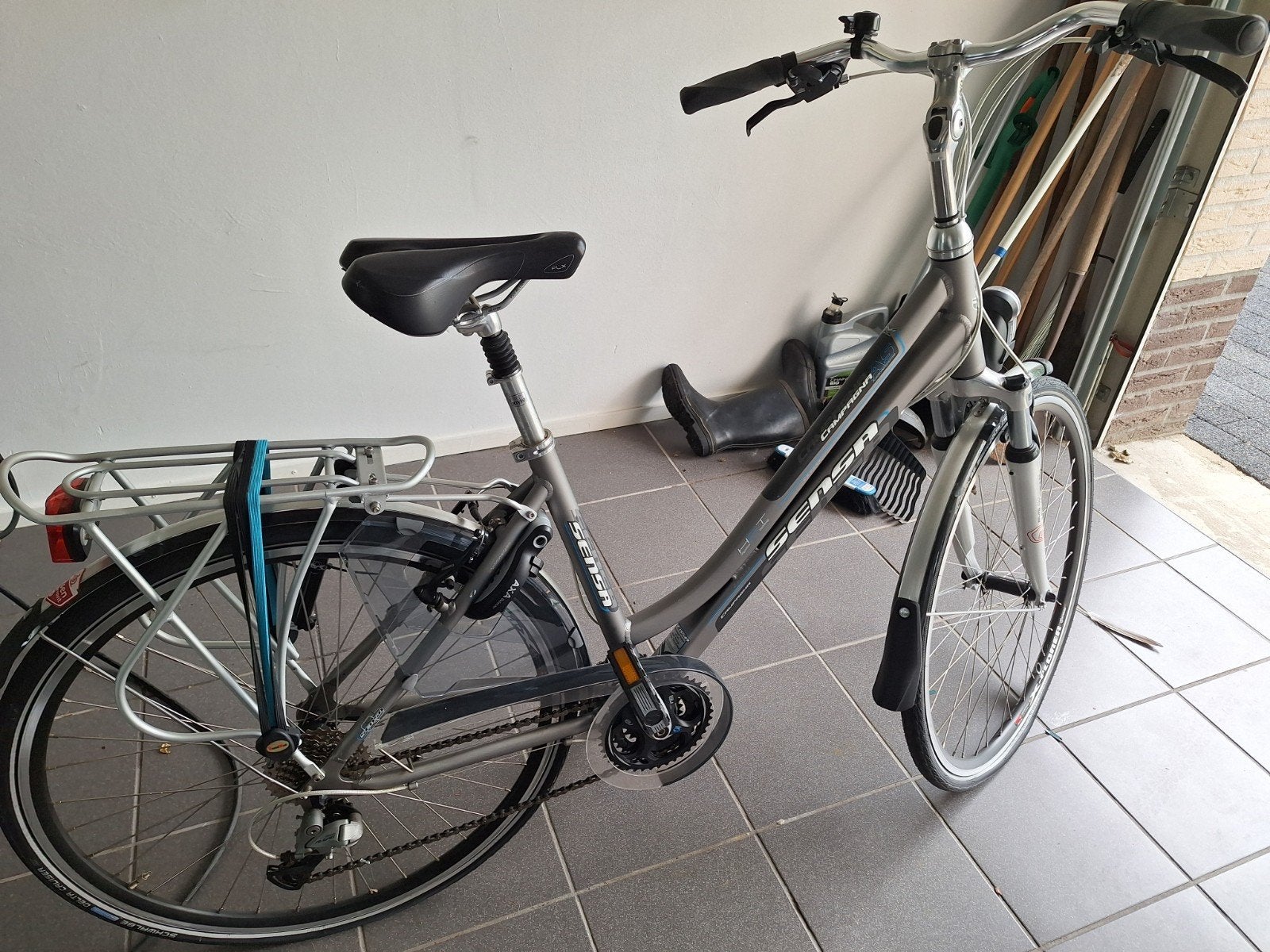 Damesfiets  Sensa  Trekking, Ophalen, Zo goed als nieuw, Meer dan 20 versnellingen, Overige merken