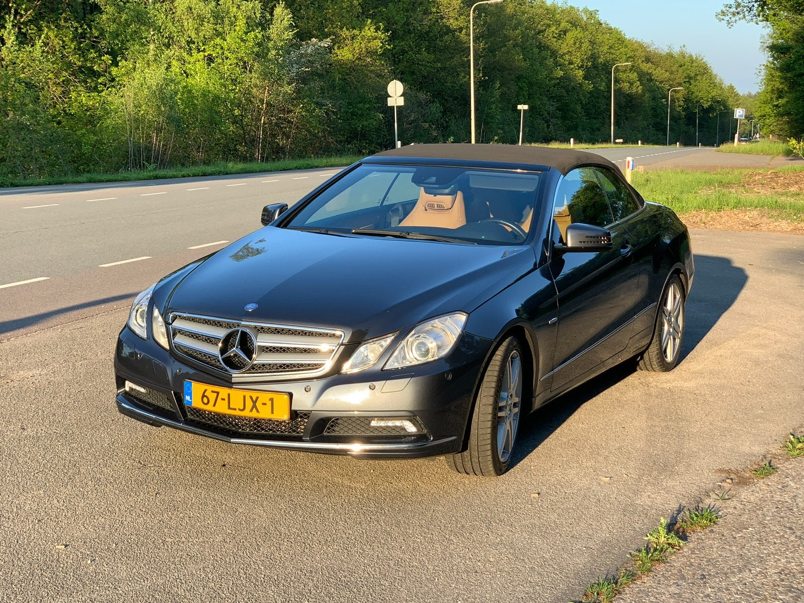Mercedes-Benz | E250 Avantgarde | Cabrio | Zeer goede staat!, Auto's, Automaat, Achterwielaandrijving, 1800 kg, Cabriolet