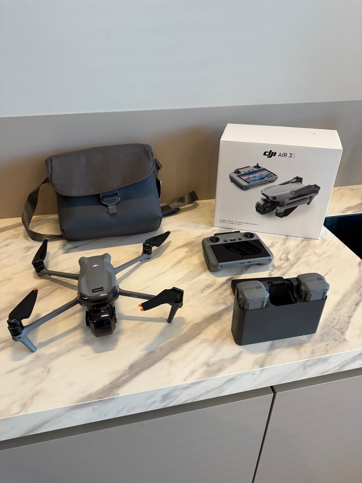 DJI Air 3s fly more combo + aankoopbon + dji care, Audio, Tv en Foto, Ophalen of Verzenden