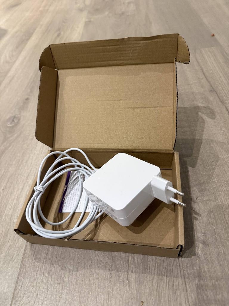 Apple MagSafe 140W USB-C oplader MacBook, Ophalen of Verzenden, Zo goed als nieuw