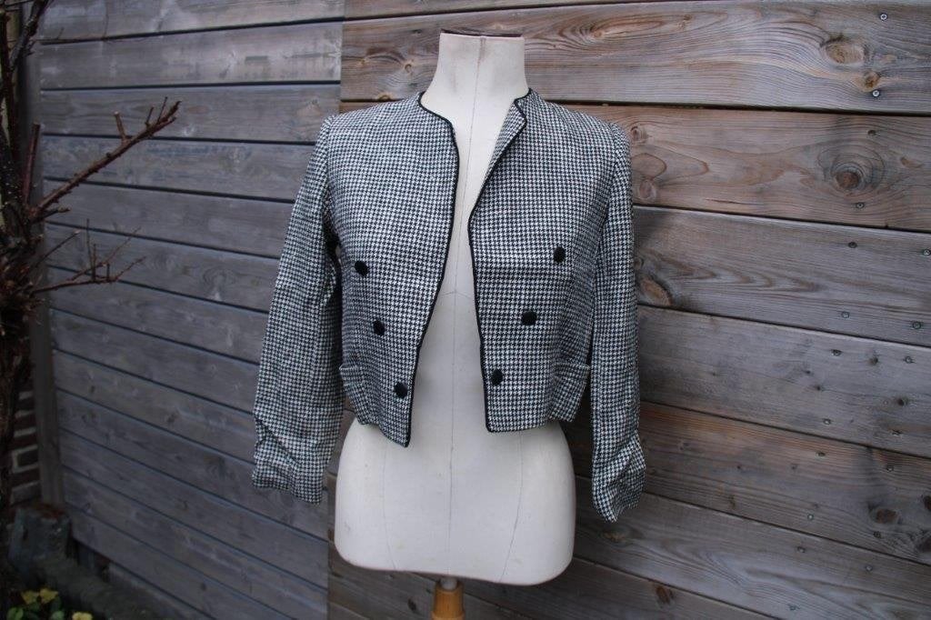 Jasje zwart/ creme La Femme mt 7 (S/M) Vaste prijs, Kleding | Dames, Maat 38/40 (M), Zwart, Ophalen of Verzenden, Zo goed als nieuw