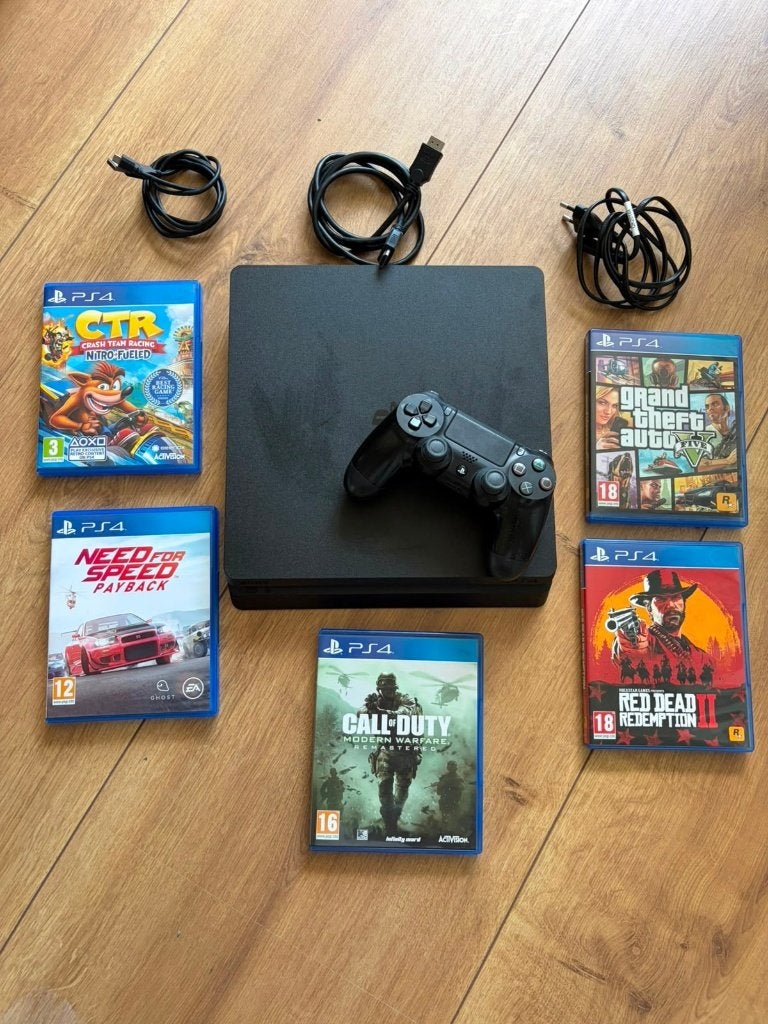 PlayStation 4 + 5 spellen + controller + kabels, Ophalen of Verzenden, Zo goed als nieuw, Met 1 controller, Slim