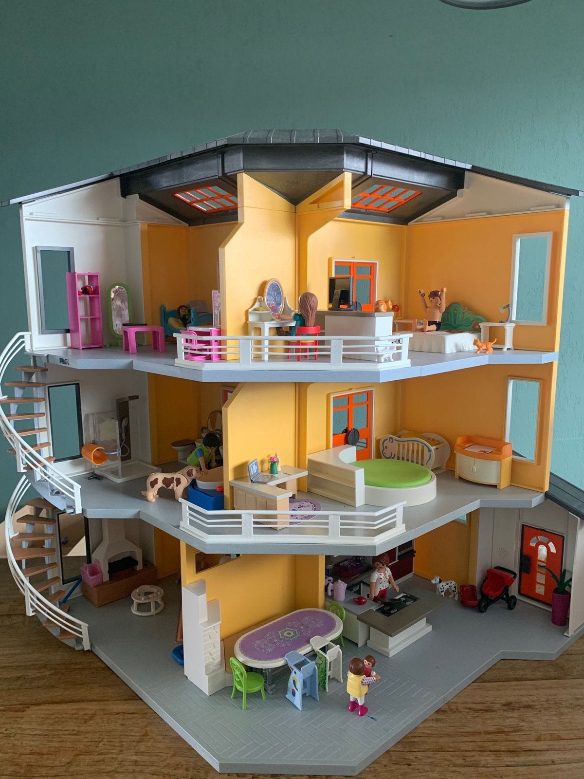 Playmobil huis met dubbele woonlaag, poppetjes, dieren, meub, Kinderen en Baby's, Speelgoed | Playmobil, Ophalen of Verzenden