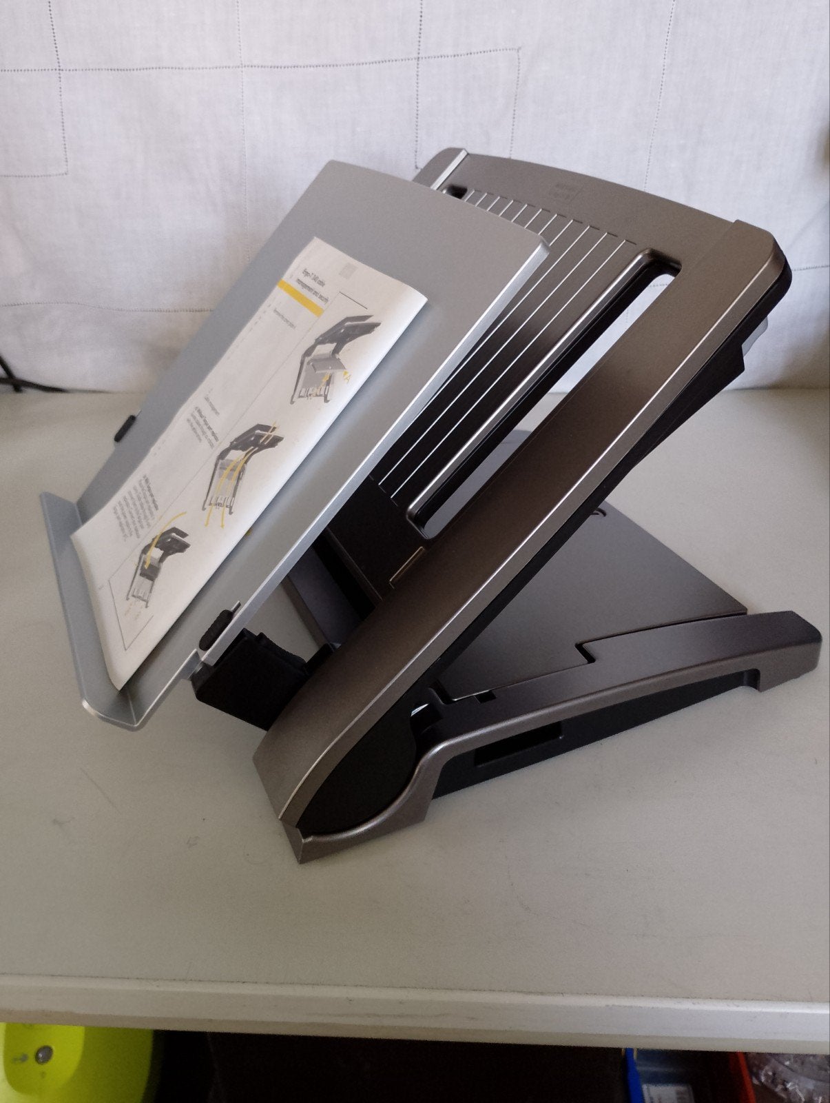 Notebook / Laptop standaard, Ophalen of Verzenden, Nieuw, Ergo-T 340