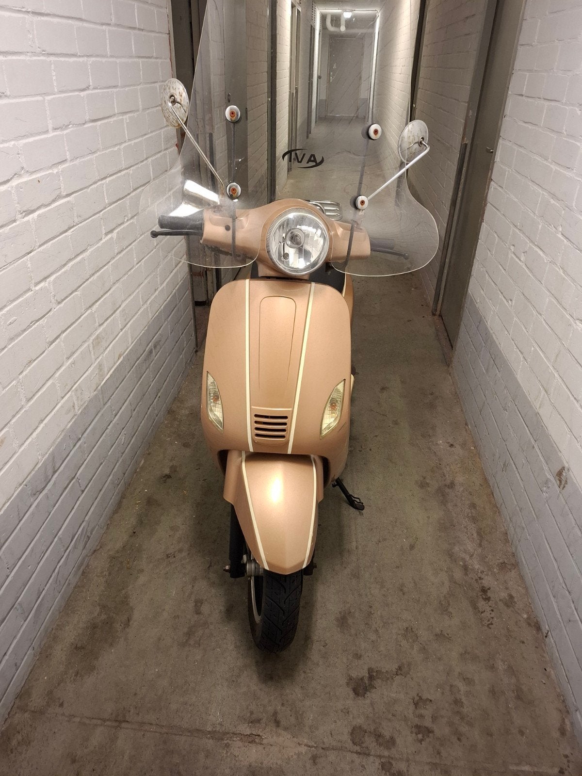 Iva Lux Scooter - Beige/Bruin, Overige merken, Gebruikt, Ophalen of Verzenden, Benzine
