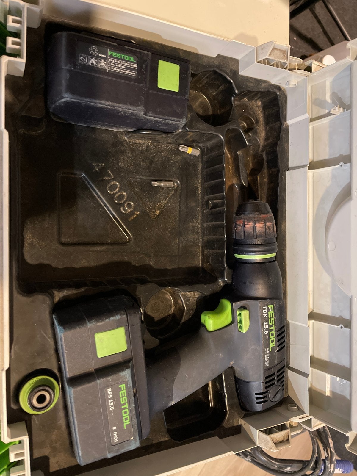 Festool TDK 15.6 Accuboormachine met 2 accu's, Doe-het-zelf en Verbouw, Gereedschap | Boormachines, Ophalen, Gebruikt, Variabele snelheid