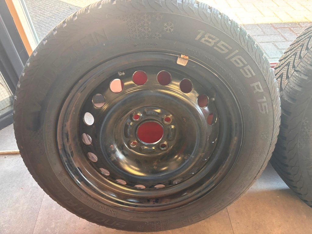 Winterbandenset Peugeot 208 | Citroen C3 | 185/65 R15, Ophalen, Gebruikt, 15 inch, Banden en Velgen
