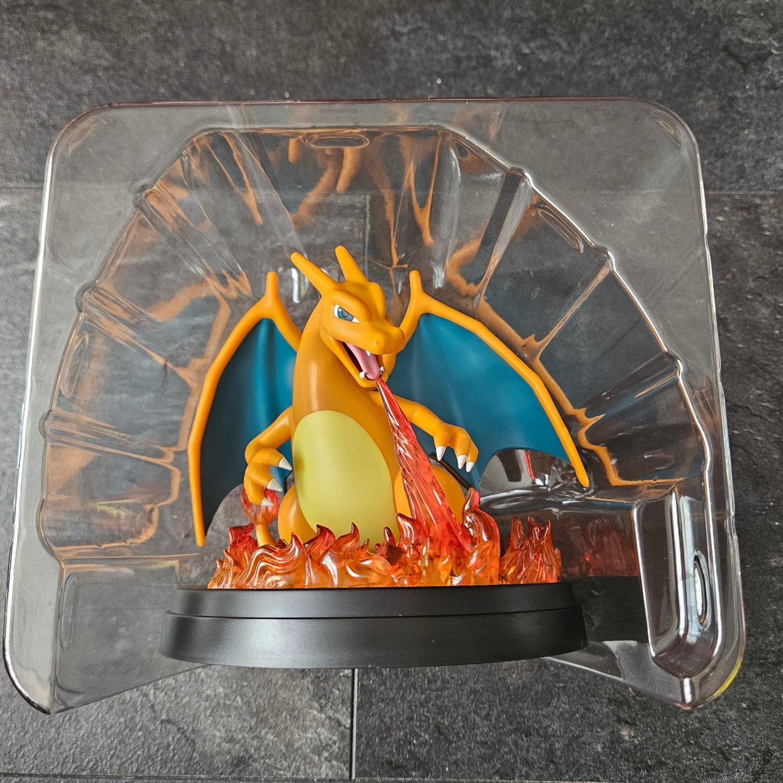 Charizard Beeld - Nieuw in Verpakking, Verzamelen, Poppetjes en Figuurtjes, Ophalen of Verzenden, Nieuw