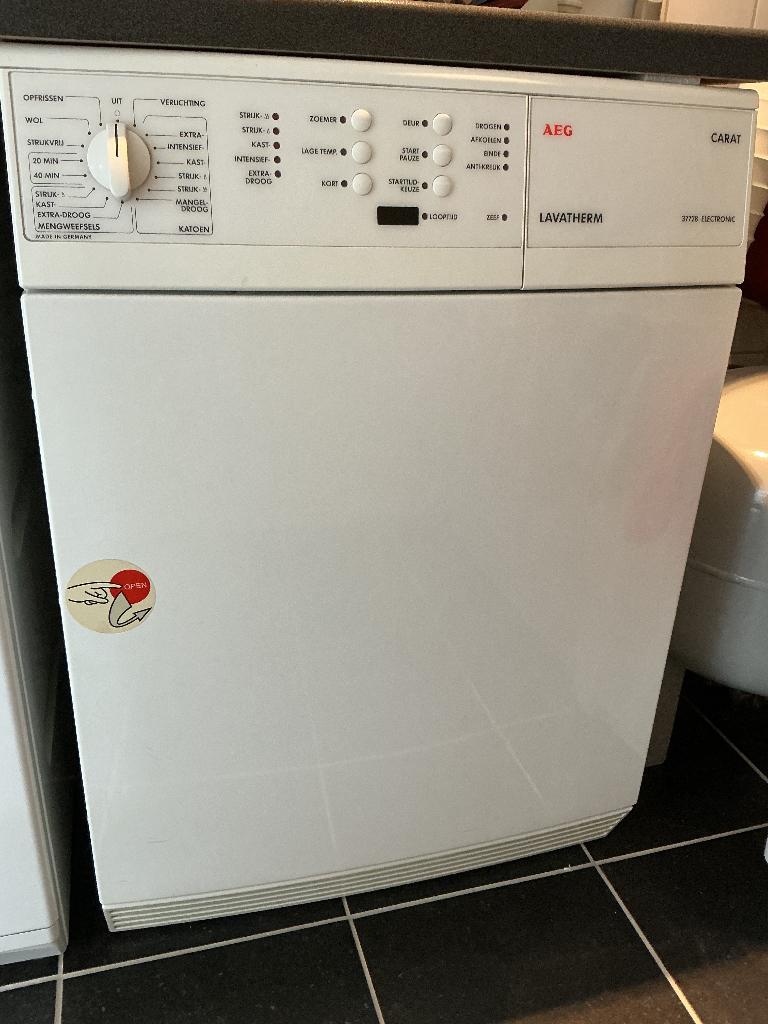 Droger Aeg Hetelucht droger, Ophalen, 6 tot 8 kg, Gebruikt, Luchtafvoer