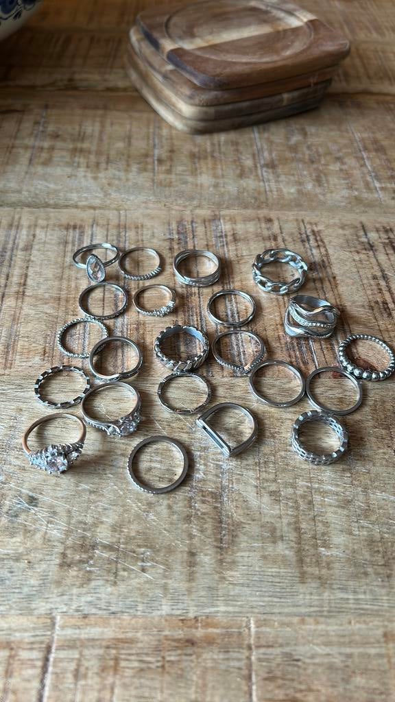 ringen, Sieraden, Tassen en Uiterlijk, Ringen, IJzer of Staal, Ophalen of Verzenden, Zo goed als nieuw, 17 tot 18