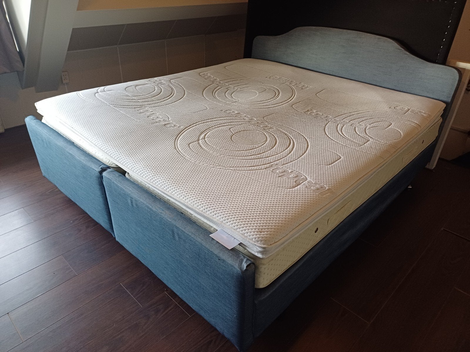Tweepersoonsbed met topmatras 180x200, Ophalen, Gebruikt, Blauw, Tweepersoons