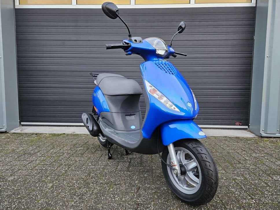 UNIEKE PIAGGIO ZIP 4T-2V (CARB) BROM BJ2005 BLAUW PAS 103KM!, Onbekend, Ophalen of Verzenden, Zo goed als nieuw, Onbekend