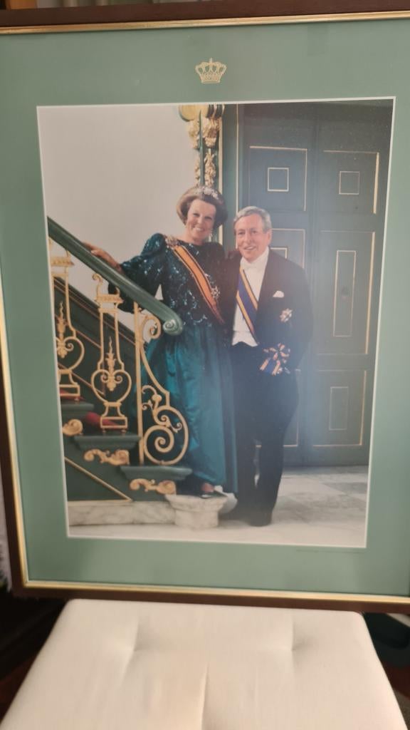 Staatsieportret Koningin Beatrix en Prins Claus, Verzamelen, Koninklijk Huis en Royalty, Zo goed als nieuw, Kaart, Foto of Prent