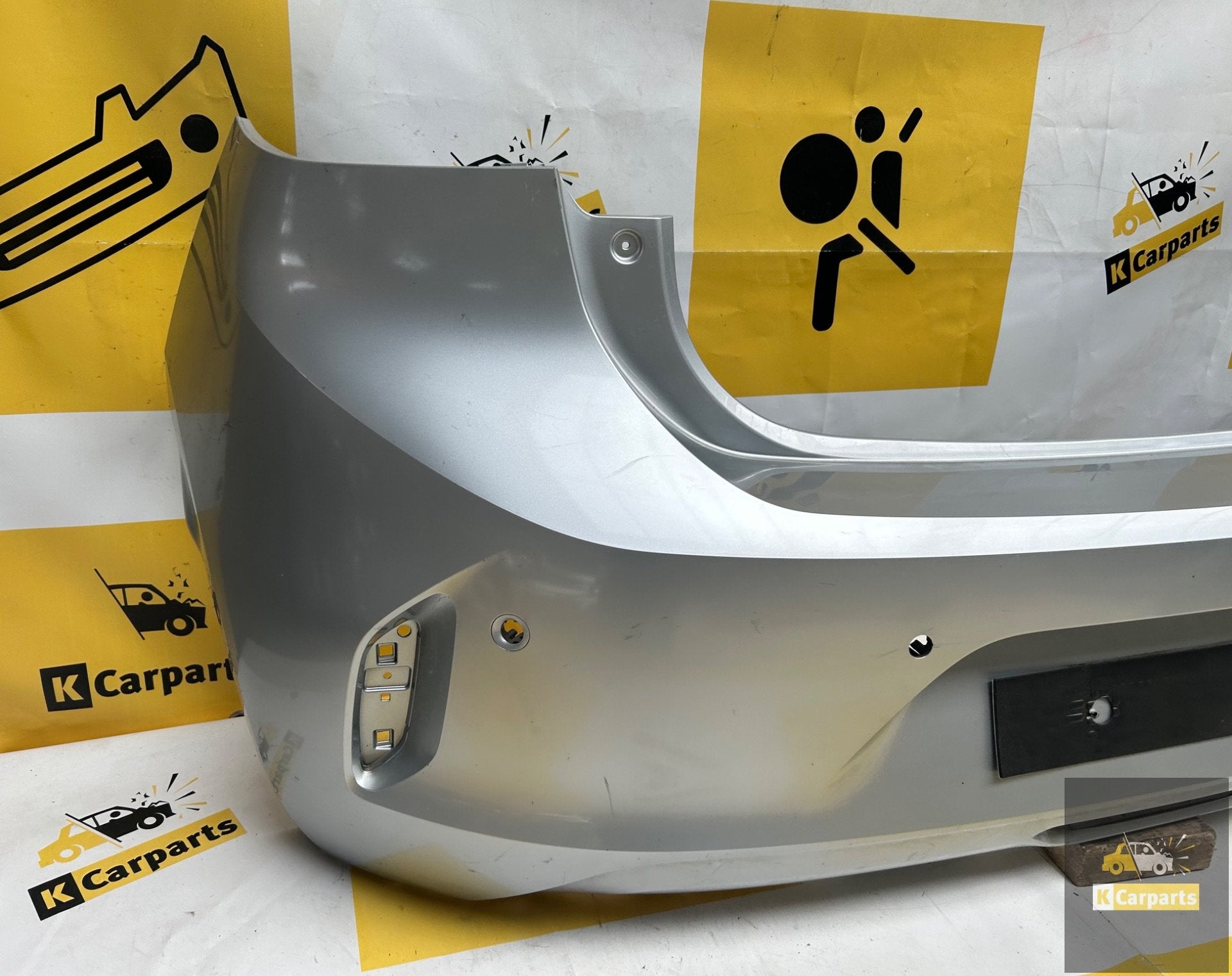 Achterbumper opel corsa F 4XPDC 2019-2023 bumper 564682821, Info@fabrikant.eu, Fabrikantstraat 1
1000 AA  Amsterdam, NL, Opel