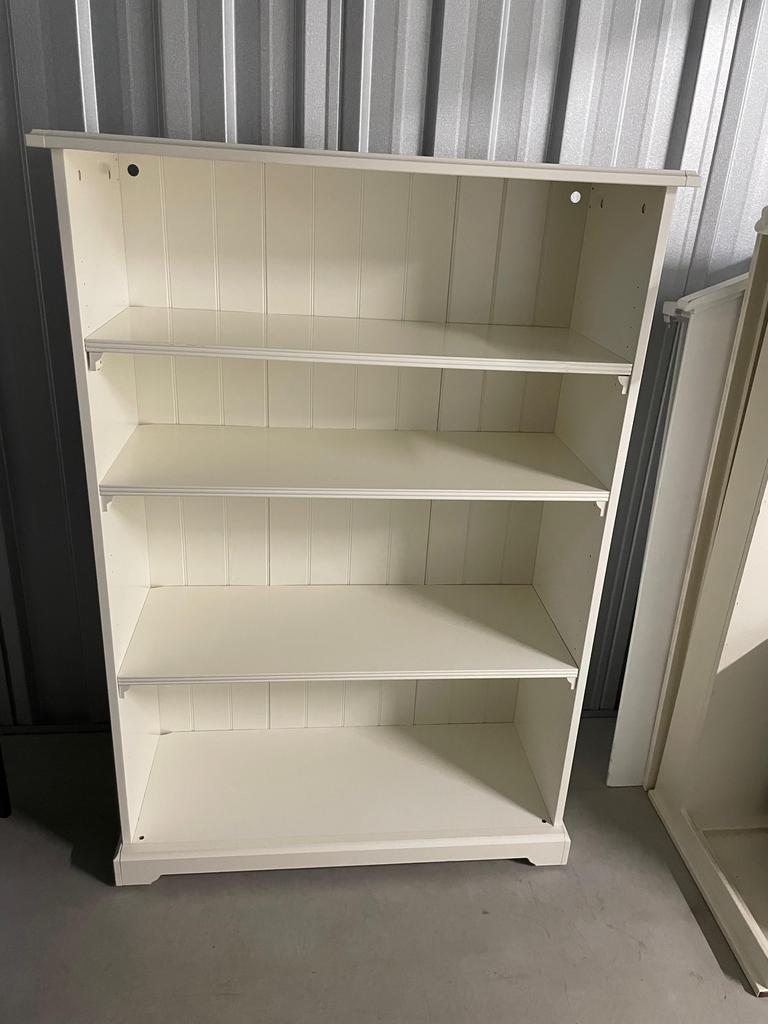 Liatorp boekenkast - Wit, Ophalen, Met plank(en), Gebruikt, 100 tot 150 cm