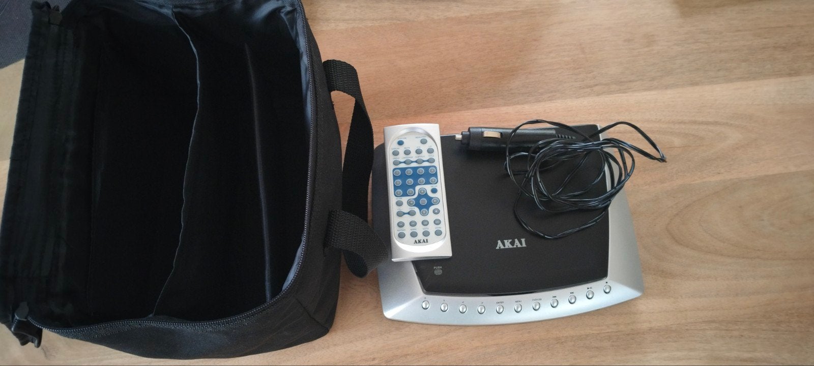 AKAI Car Dvd Player., Ophalen of Verzenden, Zo goed als nieuw