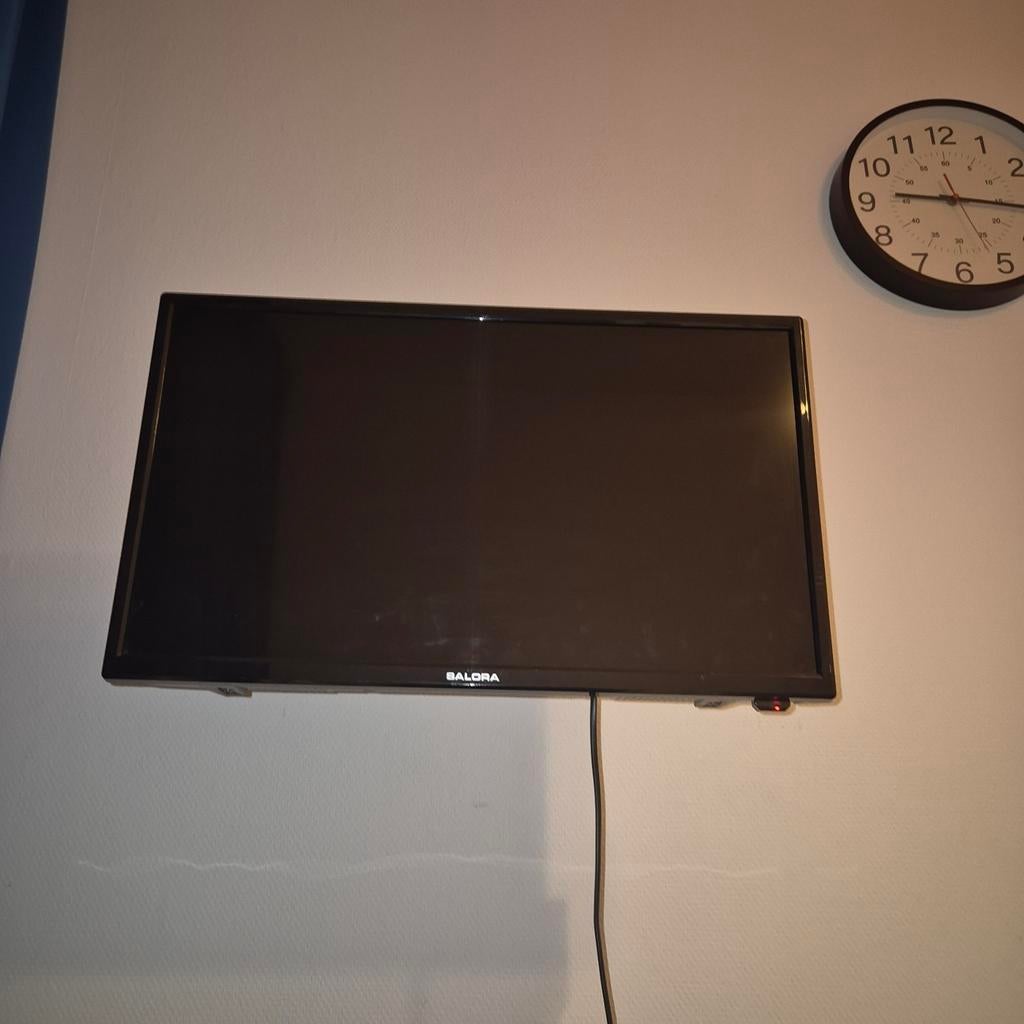 Salora TV met muurbeugel - Compact en compleet, 50 Hz, HD Ready (720p), 60 tot 80 cm, Ophalen