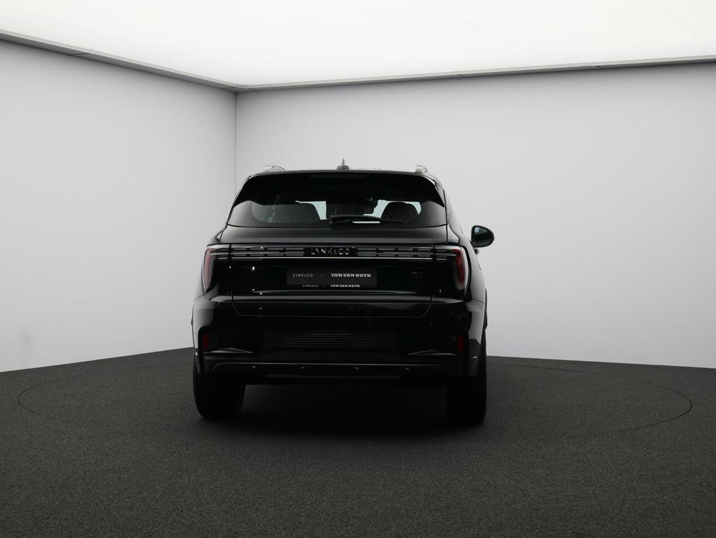 Lynk & Co 01 1.5 Core Demo voertuig, 1800 kg, Euro 6, 4 cilinders, Zwart
