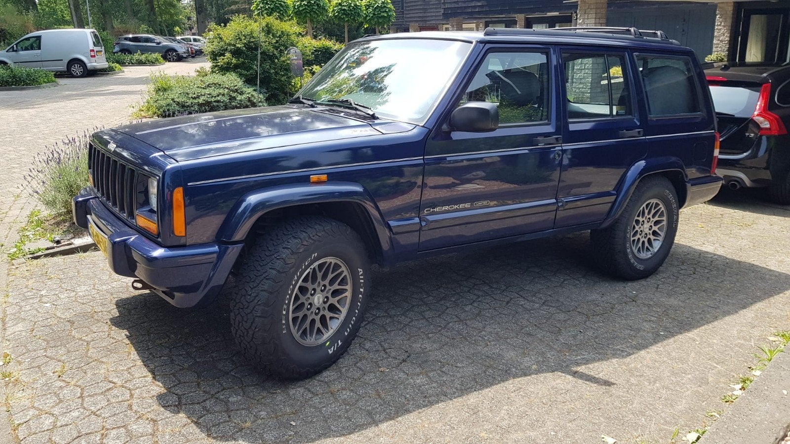 Jeep Cherokee 4.0 I 5DRS AUT 1997 Blauw, Automaat, 1535 kg, Blauw, 3960 cc