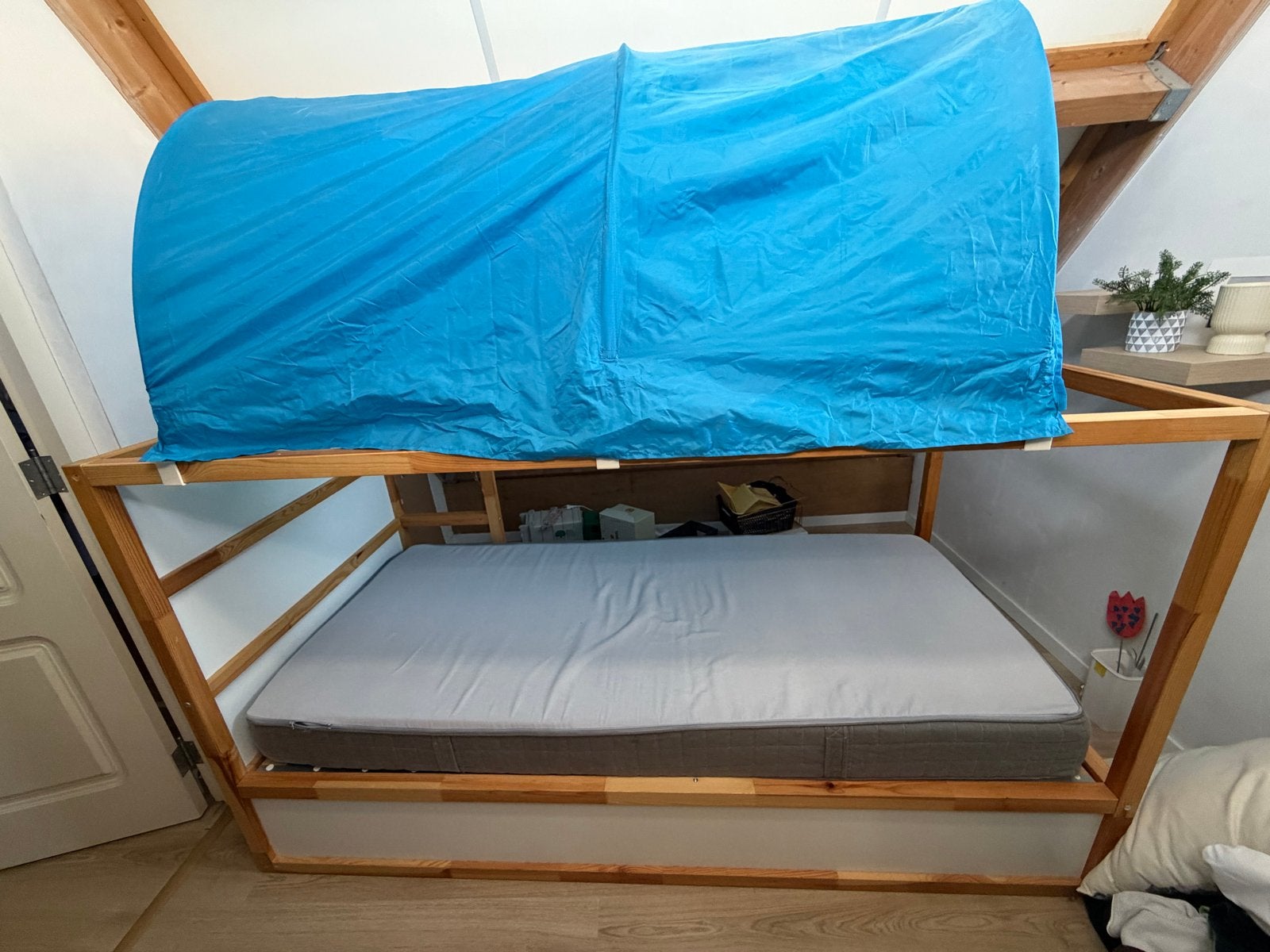 Ikea Kura bed met Morgedal matras en blauwe tent, Ophalen, Gebruikt, 90 cm, 200 cm