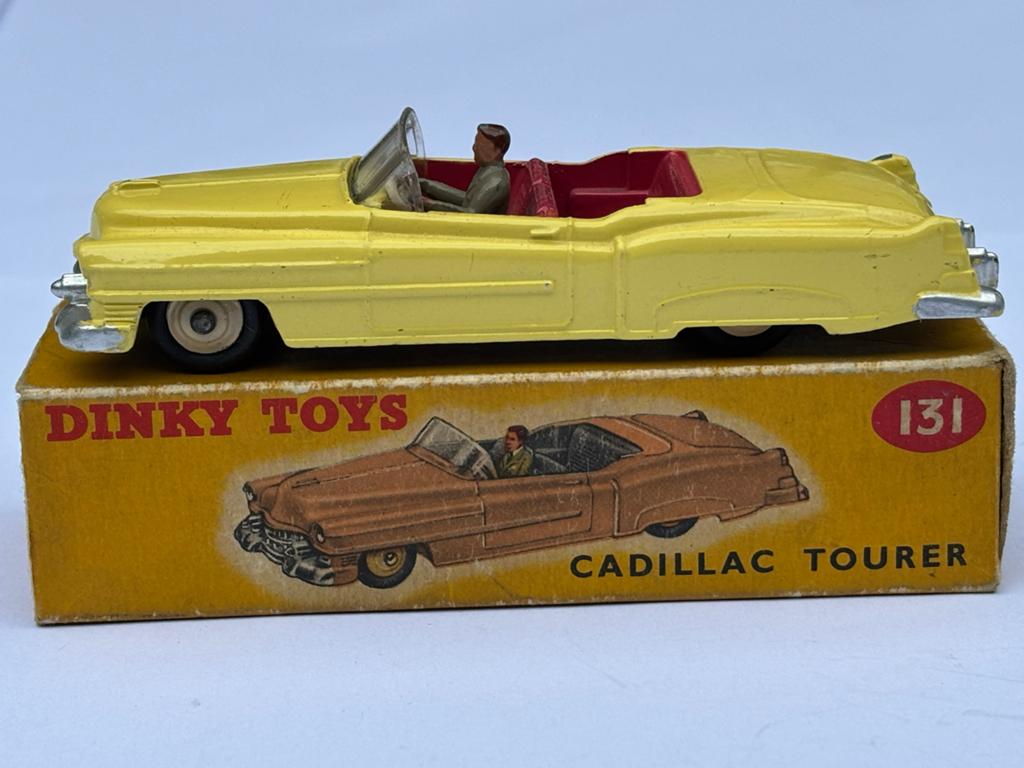 Dinky Toys 131 CADILLAC TOURER ELDORADO YELLOW + box TOPPER!, Hobby en Vrije tijd, Modelauto's | 1:43, Ophalen of Verzenden, Zo goed als nieuw