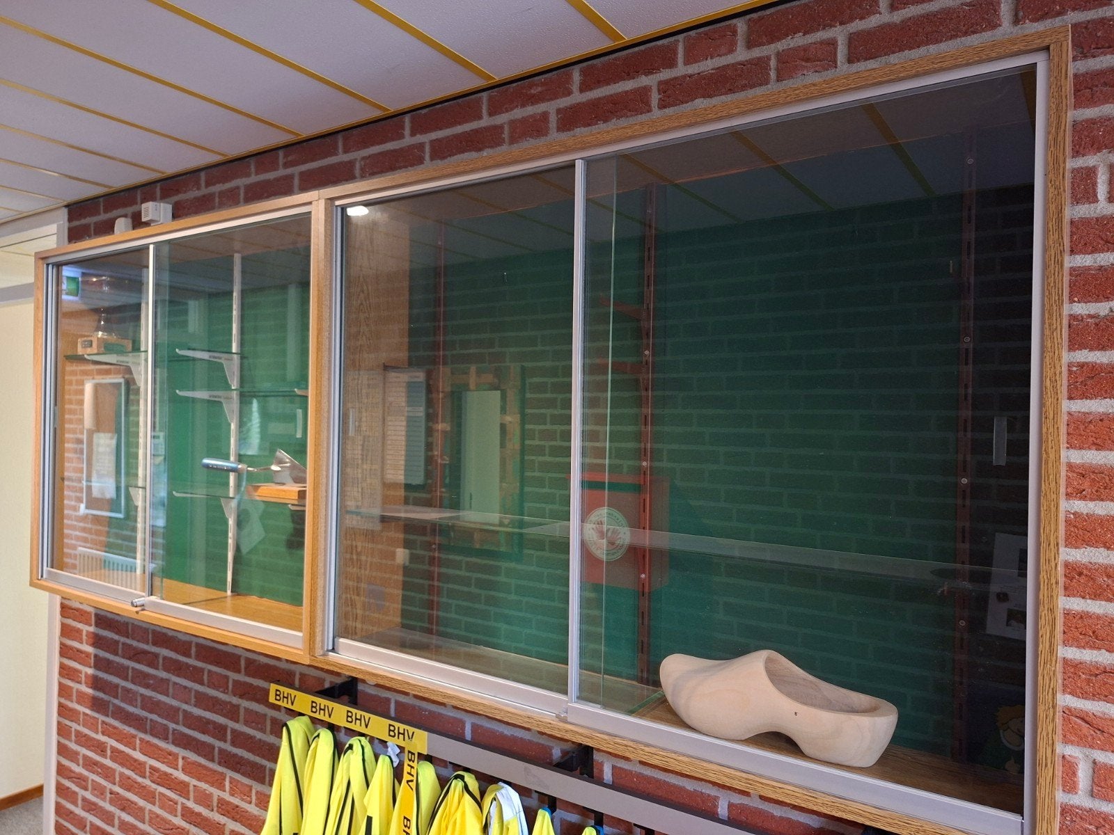 Vitrinekast (2 losse delen), Huis en Inrichting, Kasten | Vitrinekasten, Ophalen, Met deur(en), Glas, 200 cm of meer