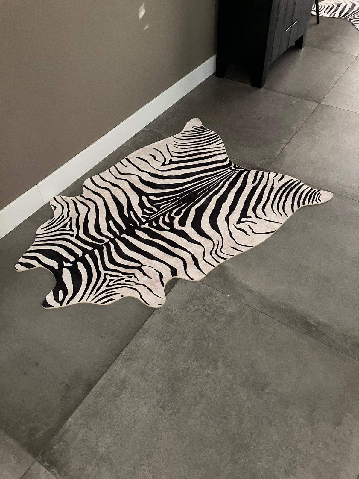 Wasbaar Zebra vloerkleed 1.40 m, Huis en Inrichting, 100 tot 150 cm, Zo goed als nieuw, Rechthoekig, 50 tot 100 cm