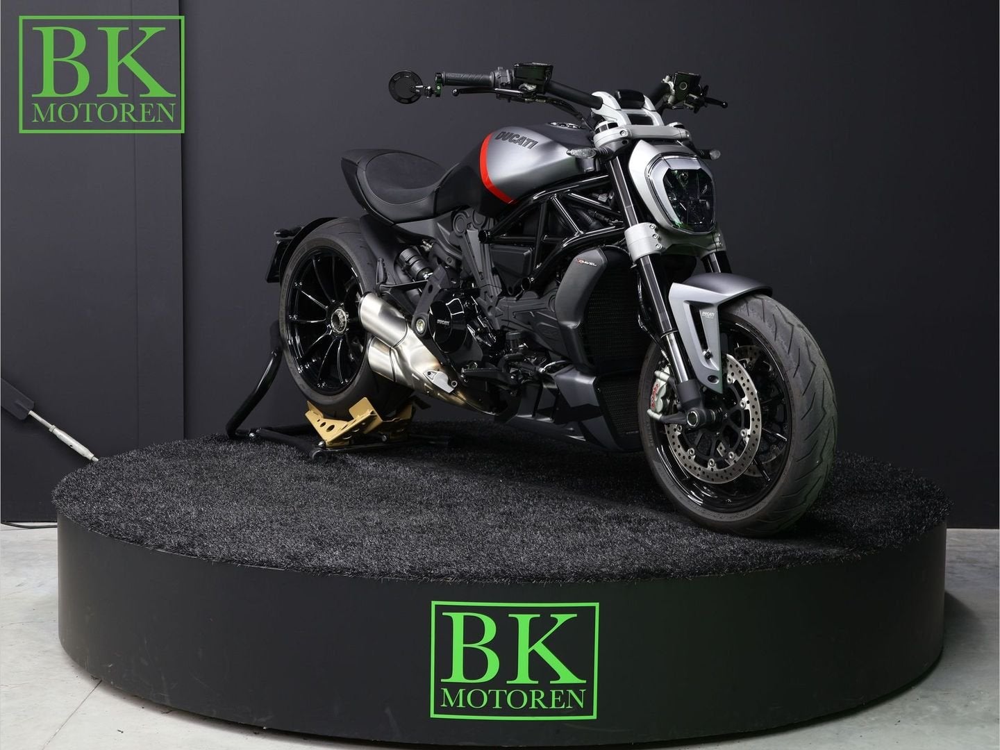 DUCATI XDIAVEL BLACK STAR | Uniek - 50st. Gelimiteerd!, Motoren, Motoren | Ducati, Bedrijf, Naked bike, meer dan 35 kW, 2 cilinders