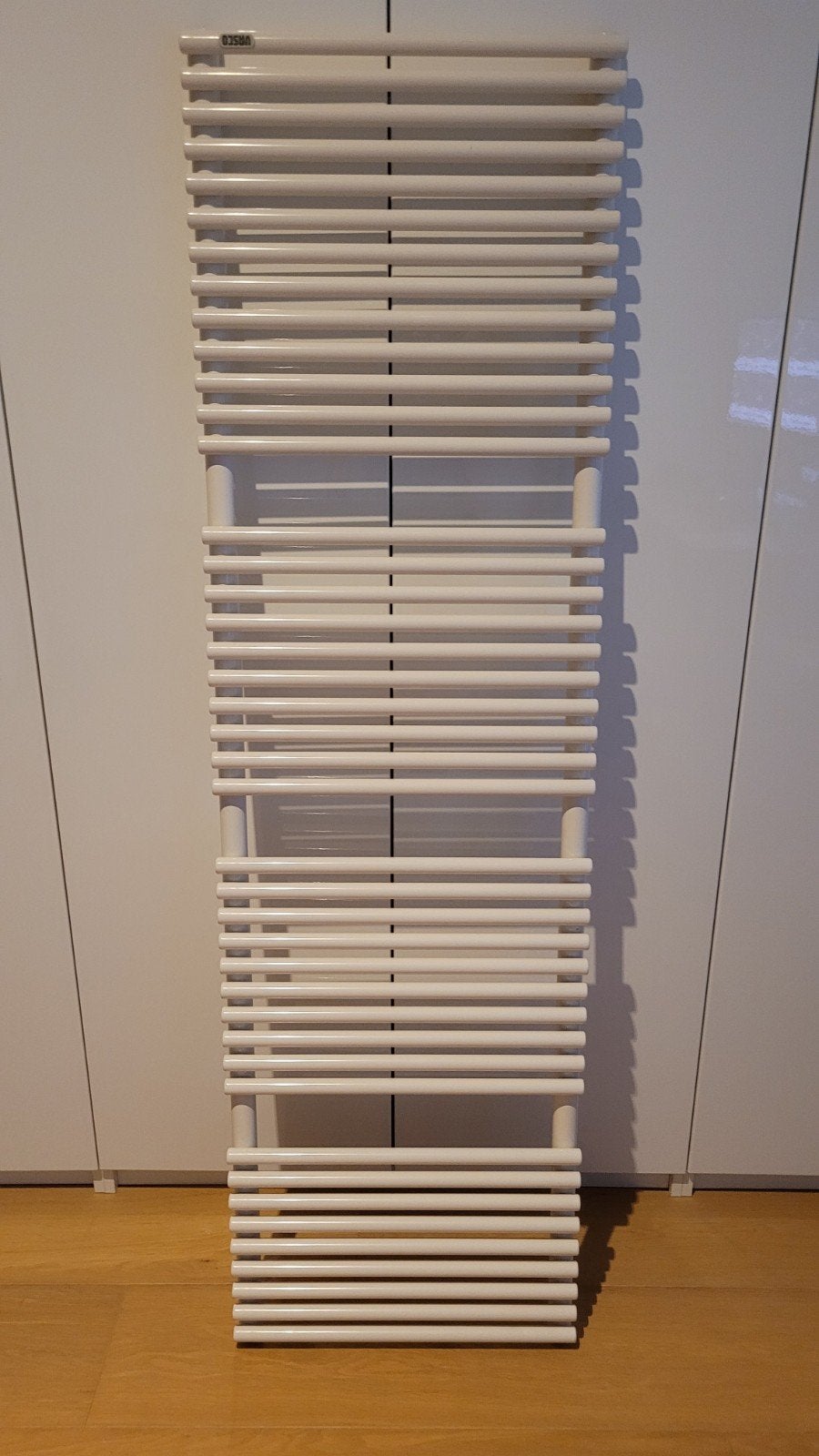 Vasco High-End Handdoekradiator - Stijlvol en Efficiënt, Ophalen, Radiator, Minder dan 60 cm, 80 cm of meer