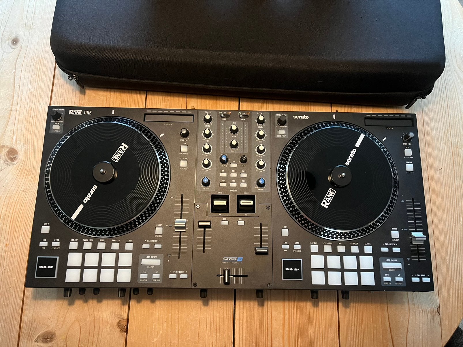 Rane One met decksaver en flightbag, Muziek en Instrumenten, Ophalen, Gebruikt, Dj-set, Overige merken
