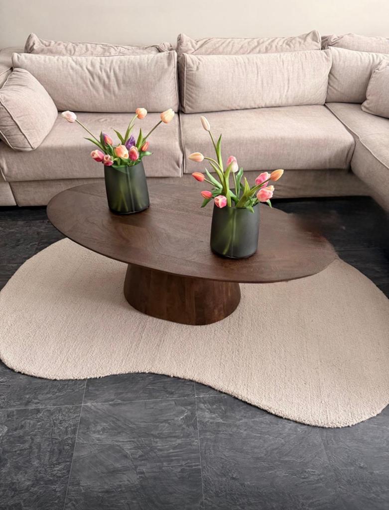 Ovaal beige 100 procent wol vloerkleed 120x180, Huis en Inrichting, Stoffering | Tapijten en Kleden, Ophalen of Verzenden, Zo goed als nieuw