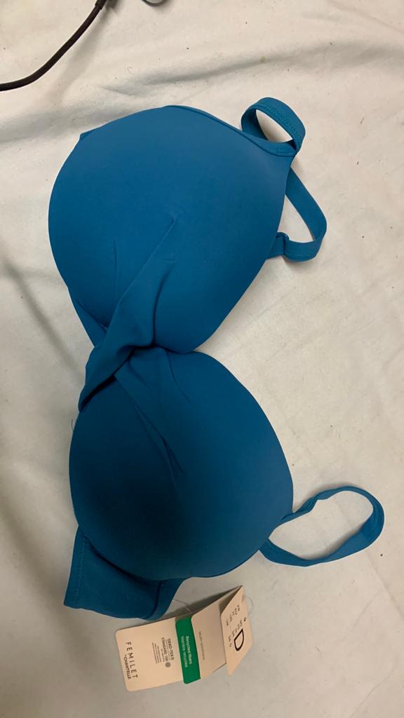 Bikini top van chantelle maat 75 D, Ophalen of Verzenden, Zo goed als nieuw