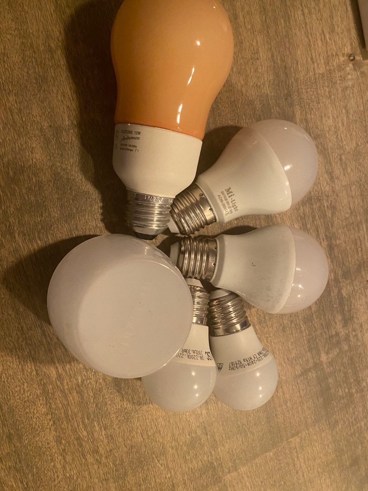 Mi light ( hue), Ophalen of Verzenden, Zo goed als nieuw, E27 (groot), Led-lamp